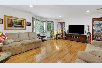 19 Flower Lane, Valley Cottage, NY 10989 - Photo 10