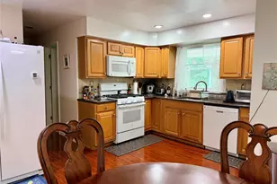 19 Flower Ln, Valley Cottage, NY 10989 - Photo 24