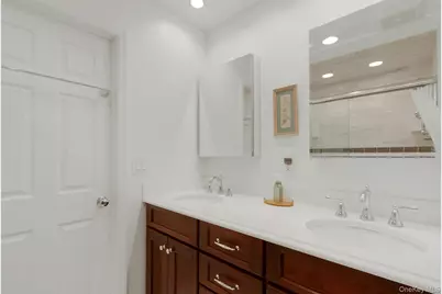 19 Flower Lane, Valley Cottage, NY 10989 - Photo 16