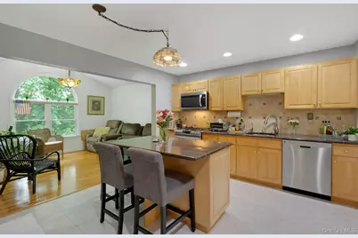 19 Flower Lane, Valley Cottage, NY 10989 - Photo 6