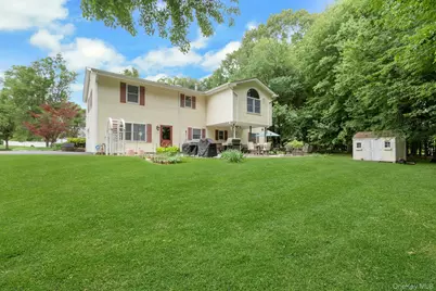 19 Flower Lane, Valley Cottage, NY 10989 - Photo 2