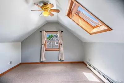 17 Brook Place, East Islip, NY 11730 - Photo 22