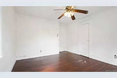 222 Lorraine Avenue, Mount Vernon, NY 10552 - Photo 10