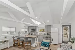 14 Penny Ln, Hampton Bays, NY 11946 - Photo 18