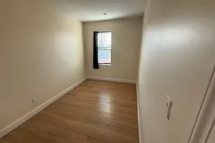 610 Jerico Turnpike, New Hyde Park, NY 11040 - Photo 6
