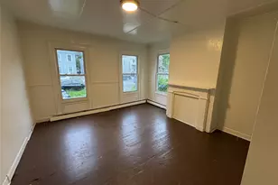 21 Jewett Ave, Poughkeepsie, NY 12601 - Photo 2