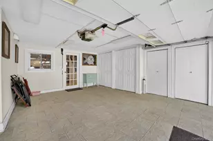 60-37 69th Pl, Maspeth, NY 11378 - Photo 30