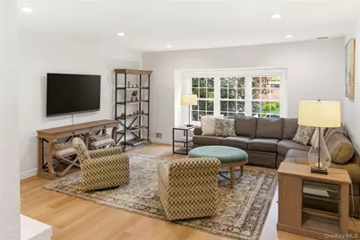 44 Hidden Ridge Drive, Syosset, NY 11791 - Photo 4