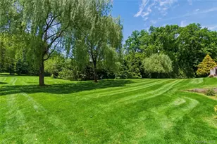 44 Hidden Ridge Dr, Syosset, NY 11791 - Photo 20
