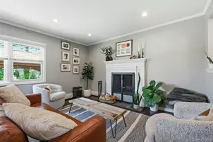 12 Westbrook Ln, Smithtown, NY 11787 - Photo 14