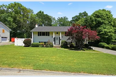 22 Kendell Drive, Wappingers Falls, NY 12590 - Photo 2