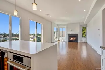 422 E Boston Post Road #PH 401, Mamaroneck, NY 10543 - Photo 1