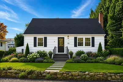 12 Violet Road, Bayville, NY 11709 - Photo 2
