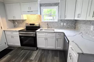 525 Riverleigh Ave, Riverhead, NY 11901 - Photo 4