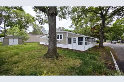 525 Riverleigh Avenue #27 Birch, Riverhead, NY 11901 - Photo 14