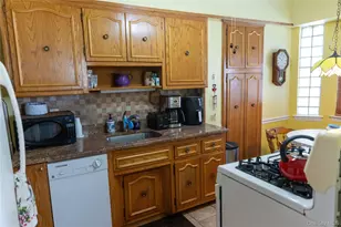 62-82 Dry Harbor Rd, Middle Village, NY 11379 - Photo 8
