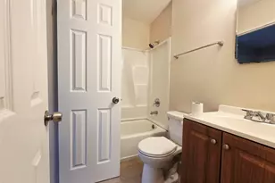 5 Independence Ct, Ridge, NY 11961 - Photo 8