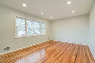 29 Ripley Dr, Northport, NY 11768 - Photo 4