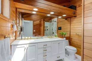 4 Lorraine Rd, Island Park, NY 11558 - Photo 16