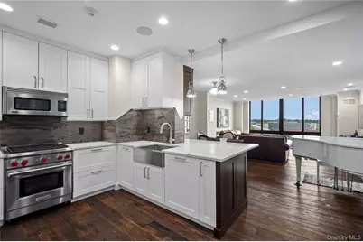 10 City Place #8H, White Plains, NY 10601 - Photo 4