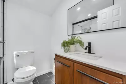 20 Howard Street, Hicksville, NY 11801 - Photo 14