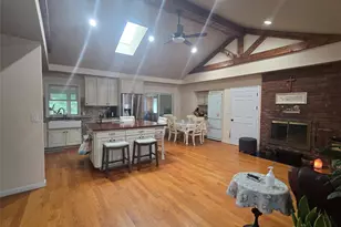 224 Ohio St, Hicksville, NY 11801 - Photo 2