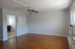 139 Sickles Ave, New Rochelle, NY 10801 - Photo 6