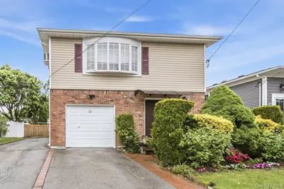 22 Wood Street, Lynbrook, NY 11563 - Photo 1