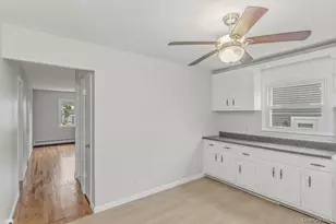 22 Wood St, Lynbrook, NY 11563 - Photo 16