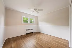 24 Russell St, Amityville, NY 11701 - Photo 10