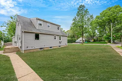 24 Russell Street, Amityville, NY 11701 - Photo 4