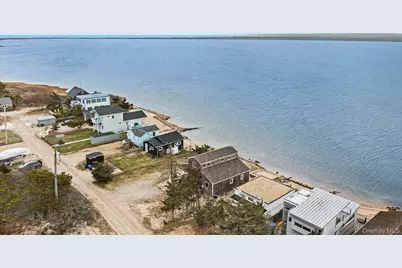 154 Shore Drive E, Amagansett, NY 11930 - Photo 12