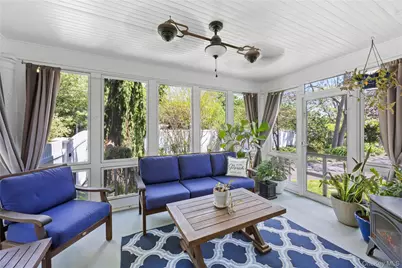 119 Hubbard Avenue, Riverhead, NY 11901 - Photo 20