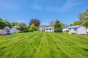 119 Hubbard Ave, Riverhead, NY 11901 - Photo 16