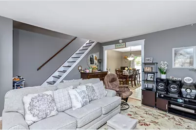 17 Stone Commons, Yaphank, NY 11980 - Photo 12