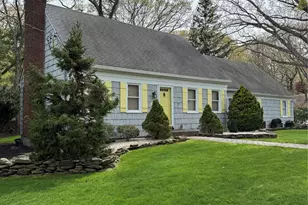 7 Francis St, Wading River, NY 11792 - Photo 8