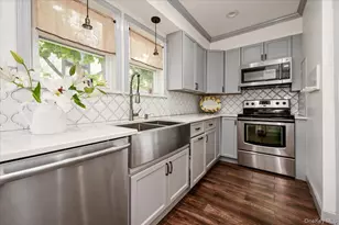 11 Demott Ave, Rockville Centre, NY 11570 - Photo 8