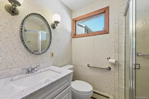 207 N Forest Ave, Rockville Centre, NY 11570 - Photo 18