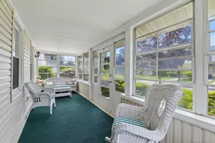 207 N Forest Ave, Rockville Centre, NY 11570 - Photo 26