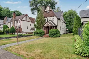 7 Huntwood Pl, Mount Vernon, NY 10552 - Photo 2