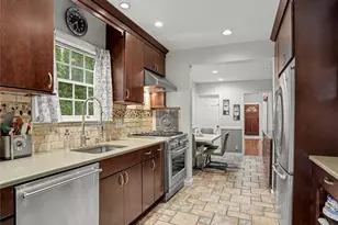 7 Huntwood Pl, Mount Vernon, NY 10552 - Photo 10