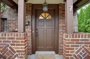 7 Huntwood Pl, Mount Vernon, NY 10552 - Photo 4