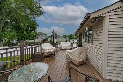 1603 Lad Avenue, Medford, NY 11763 - Photo 32