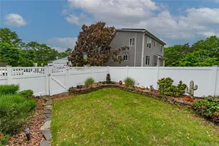 1603 Lad Ave, Medford, NY 11763 - Photo 34