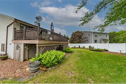 1603 Lad Avenue, Medford, NY 11763 - Photo 32