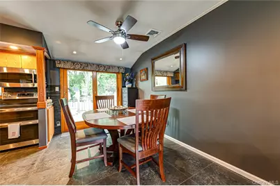 1603 Lad Avenue, Medford, NY 11763 - Photo 14
