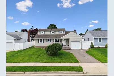 22 Scholl Drive, Farmingdale, NY 11735 - Photo 1