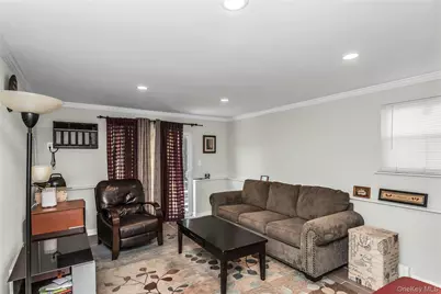 94 Union Place, Lynbrook, NY 11563 - Photo 16
