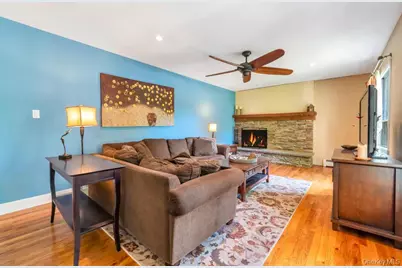 3 Woodbine Lane, East Moriches, NY 11940 - Photo 6