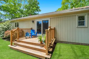 3 Woodbine Ln, East Moriches, NY 11940 - Photo 32
